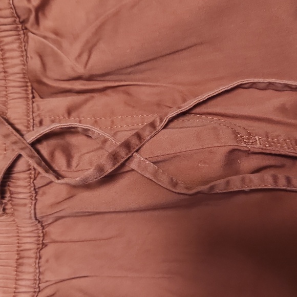 Women's XS Pants, Like New - Picture 3 of 4